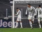 penyerang-portugal-juventus-cristiano-ronaldo-kiri-bereaksi-setelah-gagal-penalti.jpg