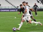 penyerang-portugal-juventus-cristiano-ronaldo-menendang-bola.jpg