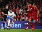 penyerang-prancis-kylian-mbappe-tendang-bola-lawan-denmark.jpg