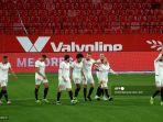 penyerang-sevilla-argentinina-papu-gomez-melakukan-selebrasi-setelah-mencetak-gol.jpg