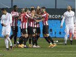penyerang-spanyol-athletic-bilbao-raul-garcia-3r-merayakan-bersama-rekan-satu-timnya.jpg