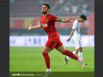 penyerang-tianjin-quanjian-alexandre-pato-2.jpg