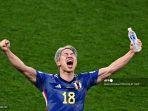 penyerang-timnas-jepang-takuma-asano-cetak-gol-gawang-timnas-jerman.jpg