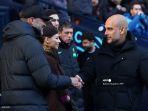 pep-guardiola-menyapa-manajer-liverpool-jurgen-klopp.jpg