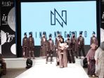 peragaan-busana-muslim-karya-nina-nugroho_20181009_014339.jpg