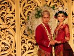 peragaan-busana-pengantin-tradisional-nusantara_20170327_122134.jpg