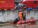 perahu-karet-siaga-di-sungai-ciliwung_20180205_194508.jpg