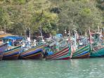 perahu-nelayan-bersandar_20141127_180104.jpg