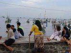 perahu-nelayan-situbondo-tenggelam.jpg