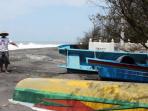 perahu-nelayan-terbalik_20141220_162602.jpg