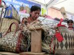 perajin-tas-rotan_20161110_084101.jpg