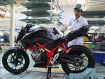 perakitan-honda-cb150r-streetfire_20170803_212549.jpg