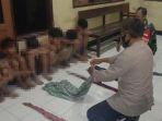 perangsarung2345.jpg