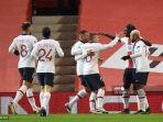 perayaan-gol-neymar-dan-pemain-psg-lainnya-saat-berhadapan-dengan-manchester-united.jpg