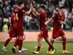 perayaan-gol-para-pemain-as-roma.jpg
