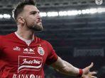 perayaan-selebrasi-marco-simic-usai-cetak-hattrick-lawan-madura-united.jpg