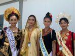 WSBK 2022, Para Perempuan Berbaju Adat Curi Perhatian Pengunjung di Sirkuit Mandalika