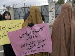 perempuan-pakistan-suarakan-tolak-hukuman-mati_20200309_154754.jpg