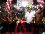 peresmian-gor-bulutangkis-rw-15-taman-palem-lestari_20190220_152520.jpg