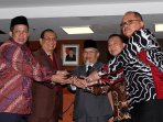 pergantian-wakil-ketua-mkd_20151130_210357.jpg