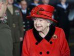 perhiasan-ratu-elizabeth-ii-06j-20220909030934.jpeg