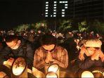 peringatan-25-tahun-gempa-bumi-hanshin-di-jepang.jpg