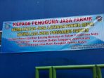 peringatan-dari-dinas-perhubungan-dki-terpasang-di-area-parkir-blok-f-pasar-tanah-abang_20171106_094535.jpg