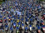 peringatan-hari-buruh-di-surabaya_20180501_235428.jpg
