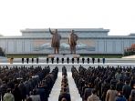 peringatan-ulang-tahun-kesepuluh-kematian-kim-jong-il_20211217_093820.jpg