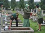 peringati-hut-kostrad-pankostrad-pimpin-ziarah-ke-tmp-kalibata_20160302_145718.jpg
