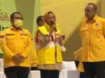 perkenalan-wanda-hamidah-sebagai-kader-partai-golkar.jpg