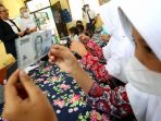 permatabank-gelar-literasi-keuangan-di-sdn-078-sindangsari_20221029_142713.jpg