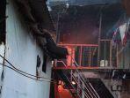 permukiman-penduduk-di-kampung-bandan-terbakar.jpg