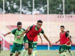 persebaya-boyong-ernando-ari-rizky-ridho-atasi-krisis-pemain-guna-hadapi-tim-mutiara-hitam.jpg