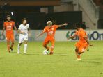 persebaya-kalahkan-borneo-fc-di-stadion-segiri_20190624_190537.jpg