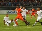 persebaya-kalahkan-borneo-fc-di-stadion-segiri_20190624_190552.jpg