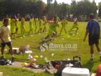 persebaya-latihan-di-sier_20150211_121411.jpg