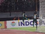 persebaya-menang-lawan-psm-makassar_20181112_111001.jpg