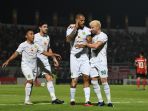 persebaya-surabaya-kalahkan-madura-united_20191202_213930.jpg
