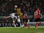 persebaya-surabaya-kalahkan-madura-united_20191202_214038.jpg