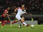 persebaya-surabaya-kalahkan-madura-united_20191202_215536.jpg