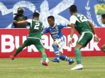 persebaya-surabaya-kalahkan-persib-bandung-di-jalak-harupat_20190307_194439.jpg