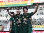 persebaya-tekuk-persik-kediri-2-1-di-gelora-bung-tomo-surabaya_20240428_201120.jpg