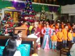 persekutuan-doa-alumni-iisip-jakarta-gelar-perayaan-natal-di-panti-asuhan-peduli-mama-sayang_20180114_221920.jpg