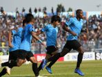 persela-vs-mu-dalam-laga-piala-presiden-2019_20190401_123925.jpg
