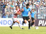 persela-vs-mu-dalam-laga-piala-presiden-2019_20190401_125103.jpg