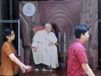 persiapan-gereja-katedral-jelang-kedatangan-paus-fransiskus_20240806_194644.jpg