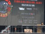 persiapan-konser-guns-n-roses-di-stadion-gbk_20181106_202127.jpg