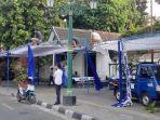 persiapan-menyambut-jenazah-gbph-cakraningrat-di-ndalem-prabukusuman.jpg