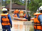 persiapan-pengiriman-bantuan-untuk-korban-banjir-di-hulu-langat-selangor.jpg